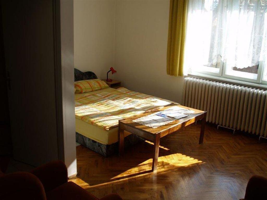 Pallósi Ház A Sárvár Exterior foto